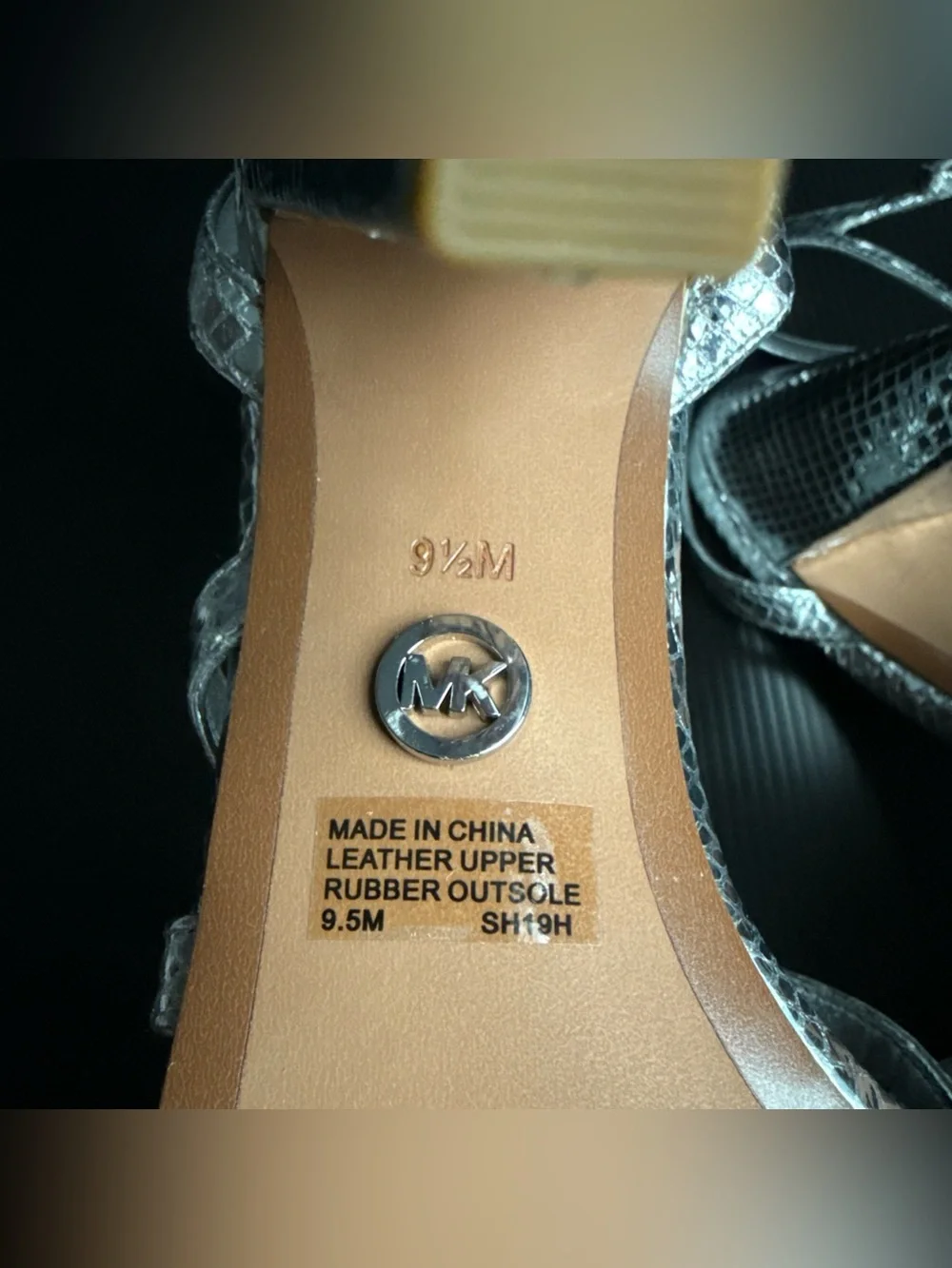 NIB Michael Kors Silver Leather Kimmy Strappy Sandal Heels Women’s Size 9.5